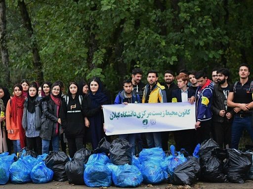 15.    جنگل گیسوم پاک شد و نفس کشید